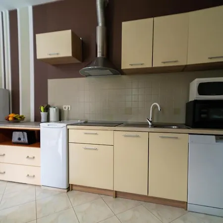 With A Parking Space - 14581 Appartement