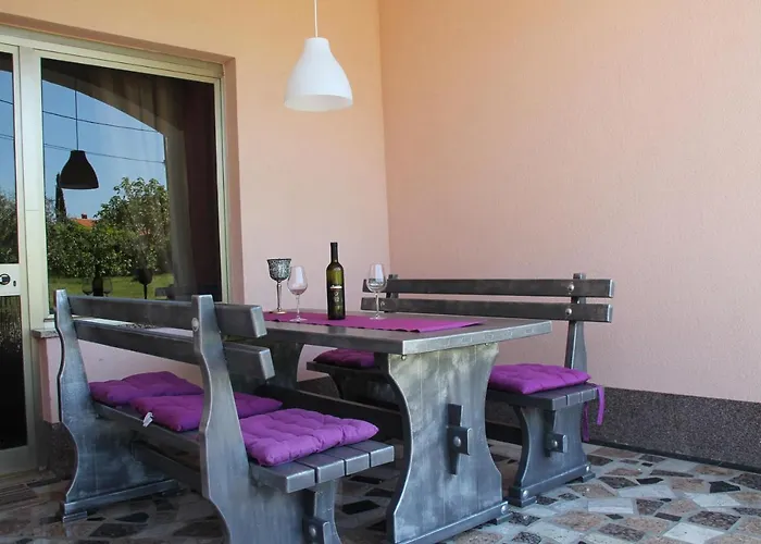 With Parking Space - 14581 Apartment Labin (Istria)